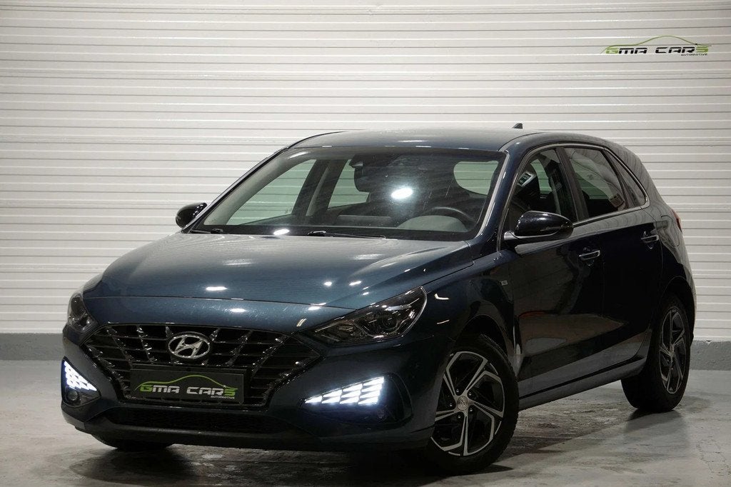 Hyundai i30 i30 1.5 T-GDi MHEV Aut.-Navi-Camera-Airco-Garant, Automaat, Stof, 4 cilinders, 159 pk