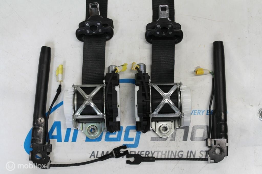 2 x Gordels + 2 x spanner Lancia Delta (2008-2014), Auto-onderdelen, Interieur en Bekleding