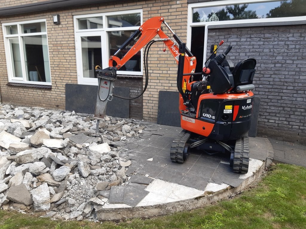 Minigraver met machinist, Tuin en Terras, Ophalen of Verzenden