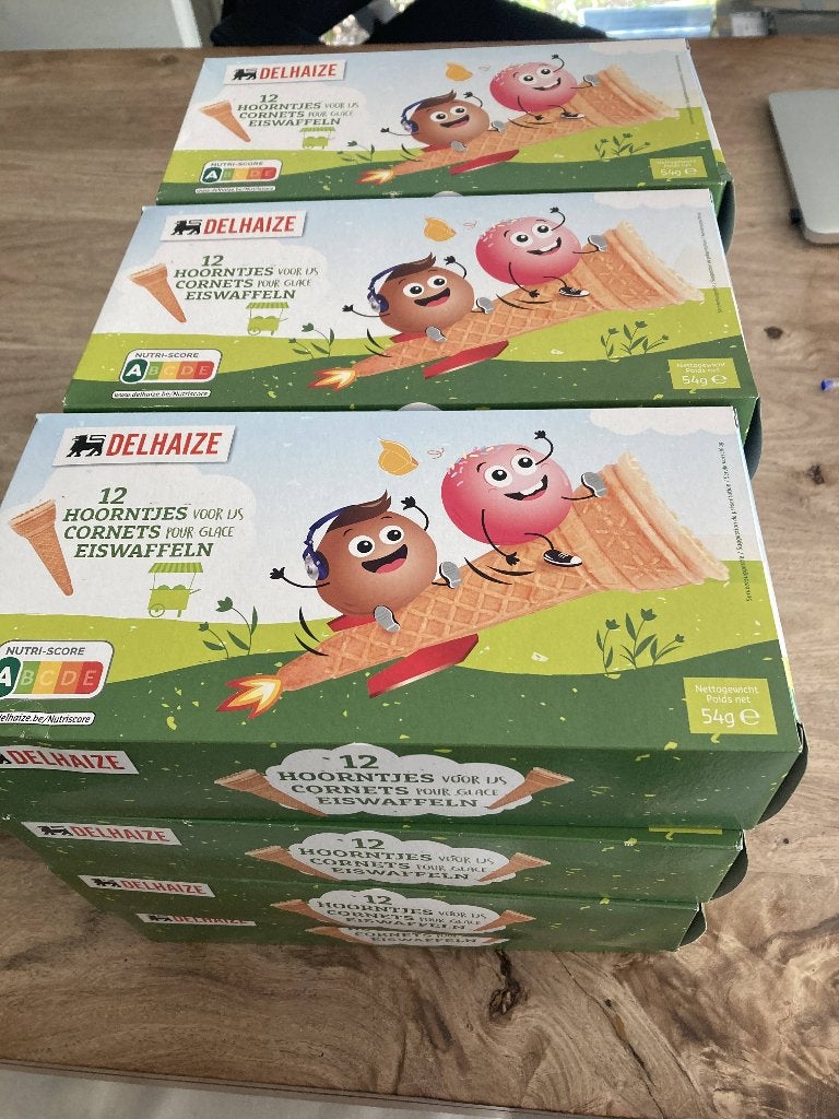 lot van 144 kinder ijshoortjes alles ophalen voor 10 euro, Enlèvement ou Envoi