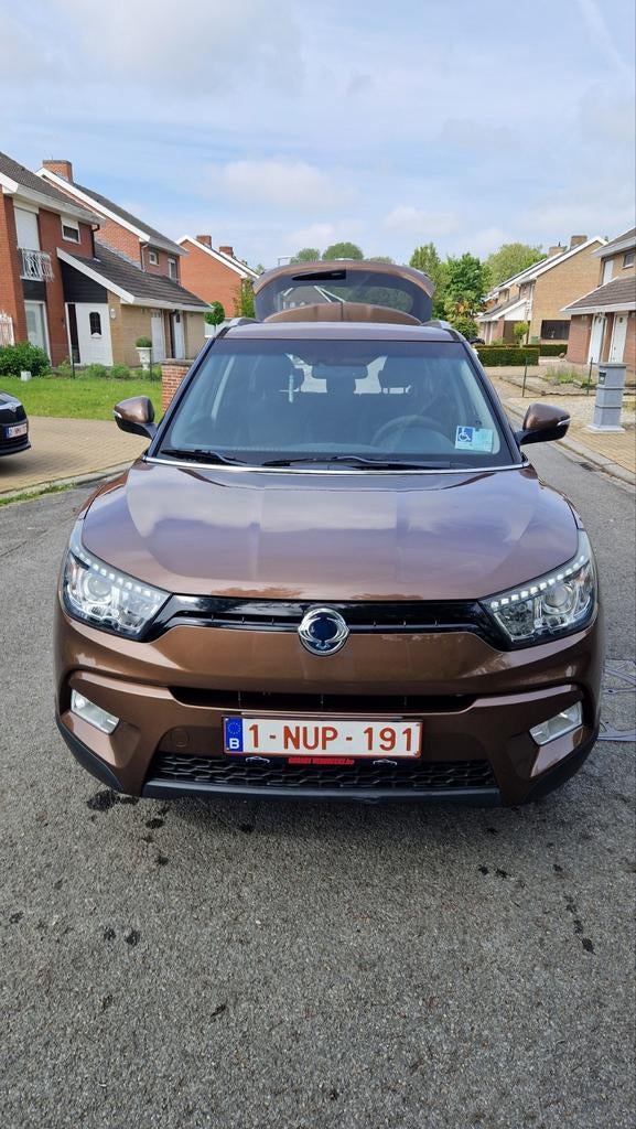 Auto ssangyong tivoli. Eerste eigenaar. Kleur bruin., Autos, SsangYong, Achat, Euro 6, Boîte manuelle, 5 portes