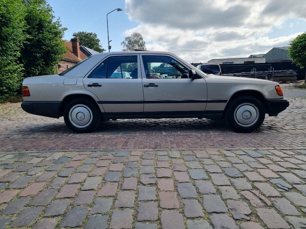 Mercedes 250d Aut. W124 Schuifdak ABS Carpass Oldtimer, foto 6