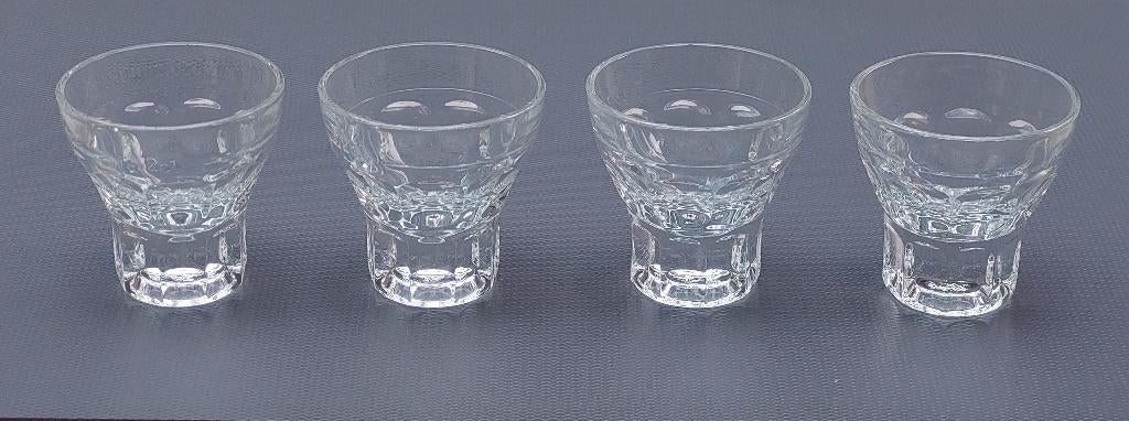4 jenever of shot glaasjes - vintage, Ophalen, Zo goed als nieuw, Borrel- of Shotglas