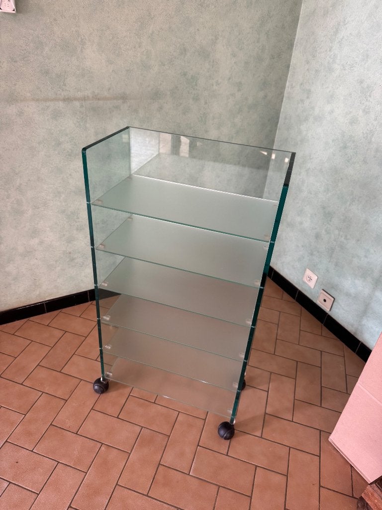 Magnifique meuble en verre sur roulette, Maison & Meubles, Enlèvement, Neuf