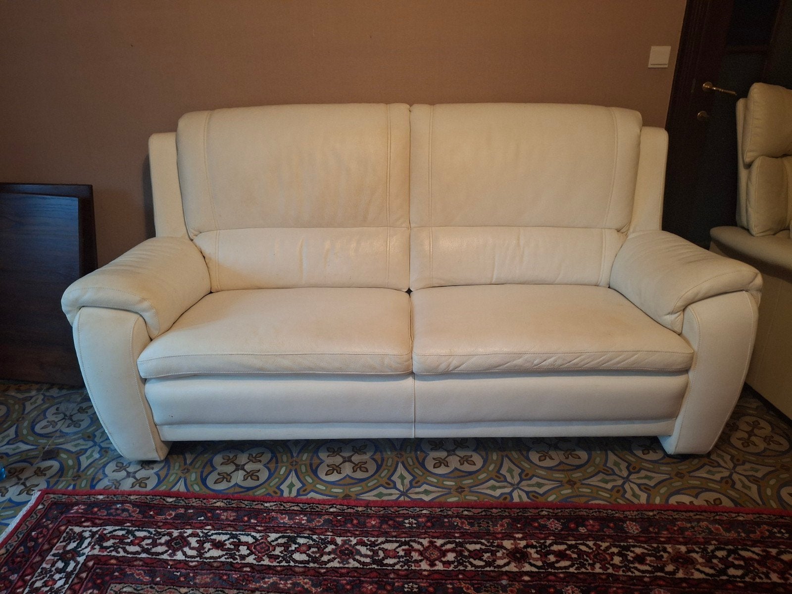 Siège en cuir 2,5 places luxueux et confortable - Blanc crèm, Enlèvement ou Envoi, Comme neuf, Banc droit, Cuir