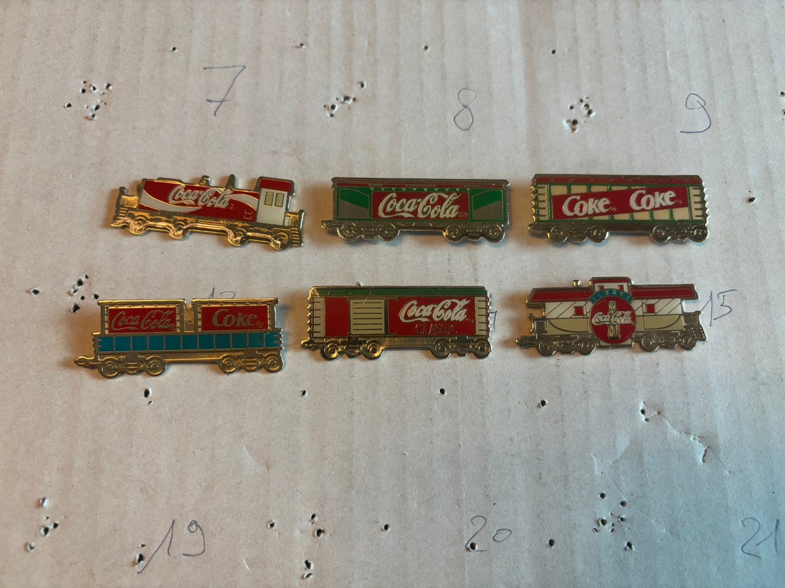 Coca cola pins trein, Verzamelen, Ophalen of Verzenden, Gebruikt, Merk, Speldje of Pin
