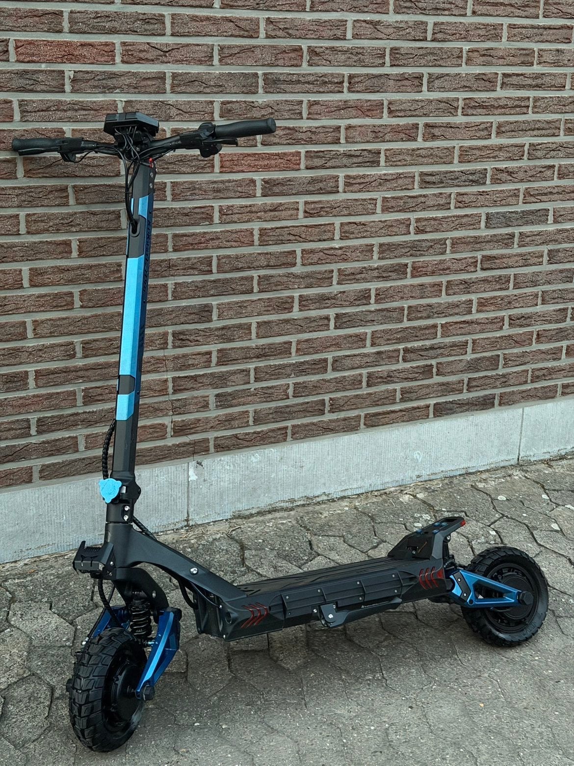 KuKirin G3 Pro Custom – <500 km – Zeer nette staat –Off-Road, Fietsen en Brommers, Steps, Ophalen, Zo goed als nieuw