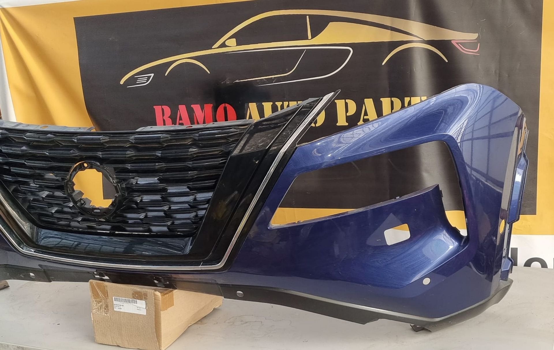 VOORBUMPER NISSAN X TRAIL T33 ORIGINEEL, -, Utilisé, -, Avant