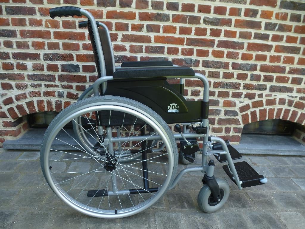 FAUTEUIL ROULANT PLIABLE VERMEIREN 708 DELIGHT, Divers, Enlèvement, Pliant, Comme neuf, Fauteuil roulant à pousser