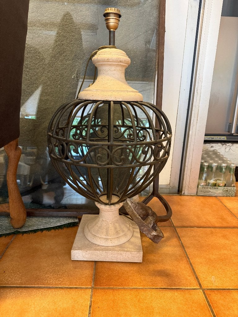 Pied de lampe en pierre naturelle et fer forgé, Beige, Métal, 80 cm, Comme neuf