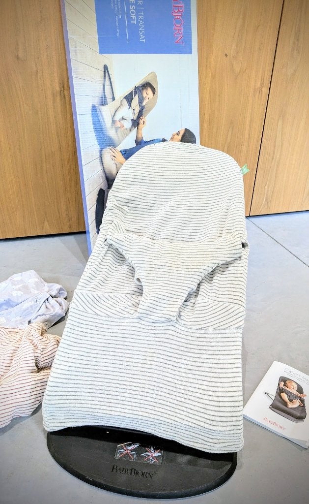 BabyBjörn Wipper Balance Soft + 3 Extra Hoezen (o.a. Trixie), Kinderen en Baby's, Wipstoeltjes, Wipstoel, Ophalen, Overige merken