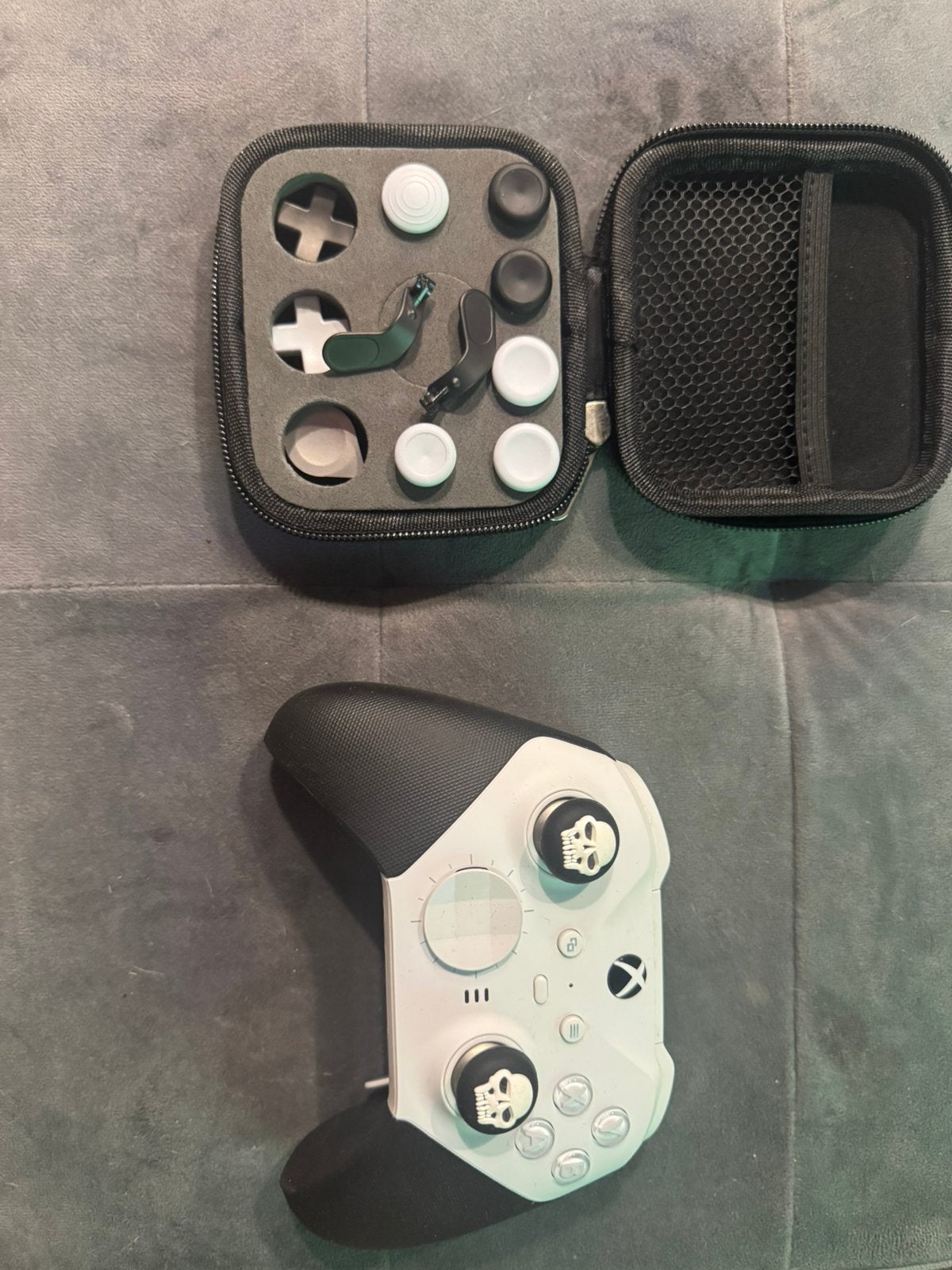 Manette Xbox elite serie 2 comme neuf!!!, Consoles de jeu & Jeux vidéo, Consoles de jeu | Xbox | Accessoires, Enlèvement, Comme neuf