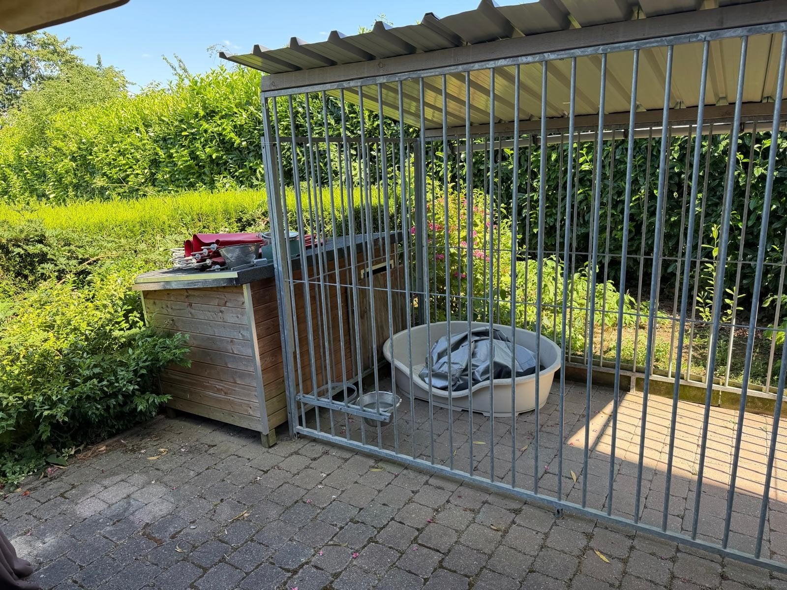Hondenren,  hondenkennel met grote hondenhut, Dieren en Toebehoren, Ophalen, Hondenkennel