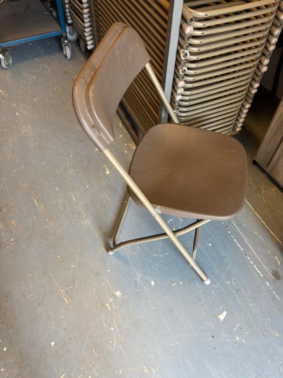 Chaises SAMSONITE pliables et empilables, Enlèvement, Utilisé, Synthétique