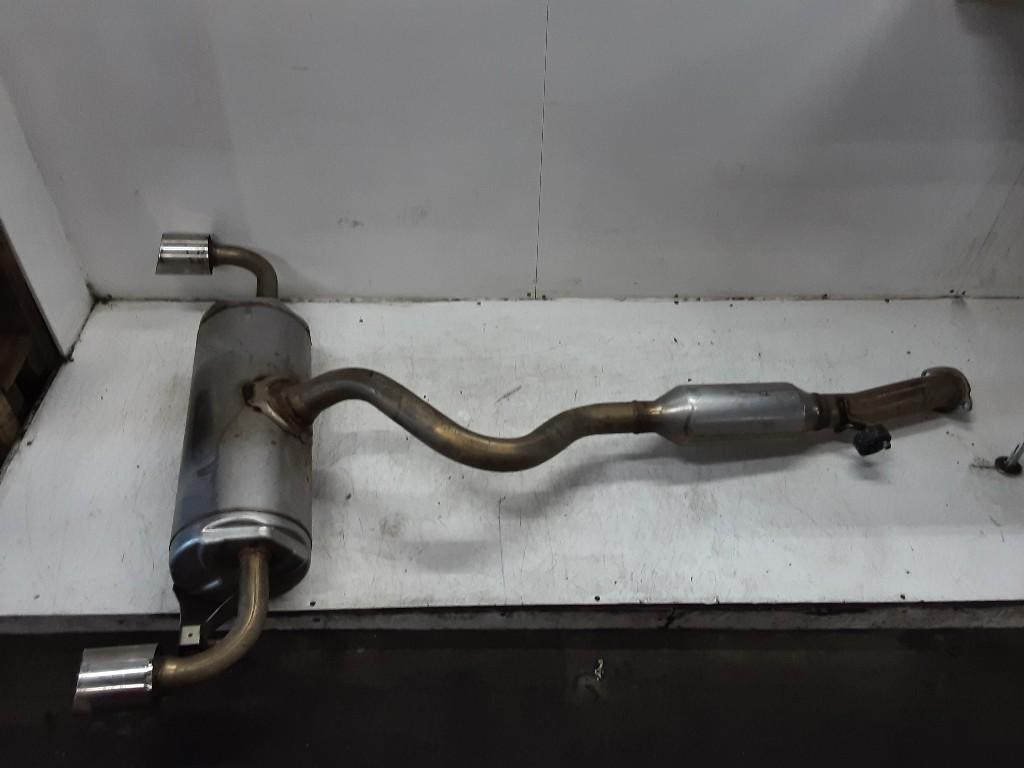 UITLAAT EINDDEMPER Yaris IV (P21 / PA1 / PH1) (31802), Auto-onderdelen, Gebruikt, Toyota