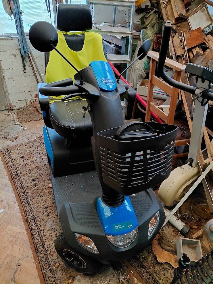 Scootmobiel Invacare Orion, 10 km/h ou moins, 36 à 45 km, Invacare, Enlèvement