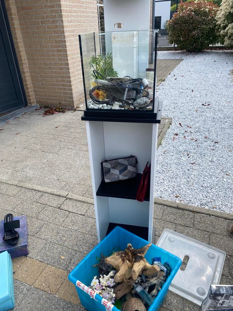 Aquarium, Ophalen, Zo goed als nieuw