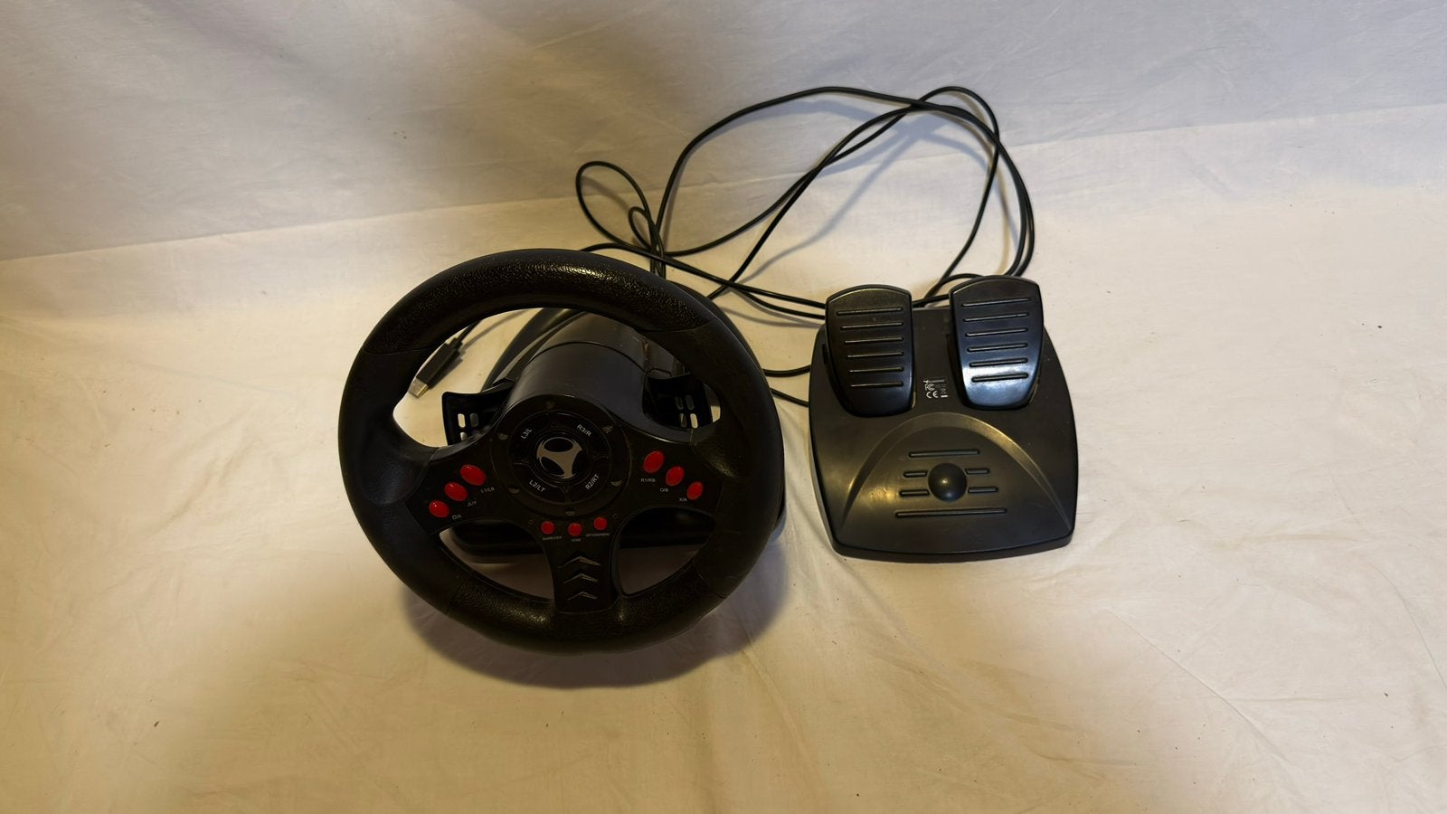 Subsonic Superdrive SV450 Gaming Racestuur Incl. Pedalen!, Games en Spelcomputers, Ophalen of Verzenden, Gebruikt, Stuur of Pedalen