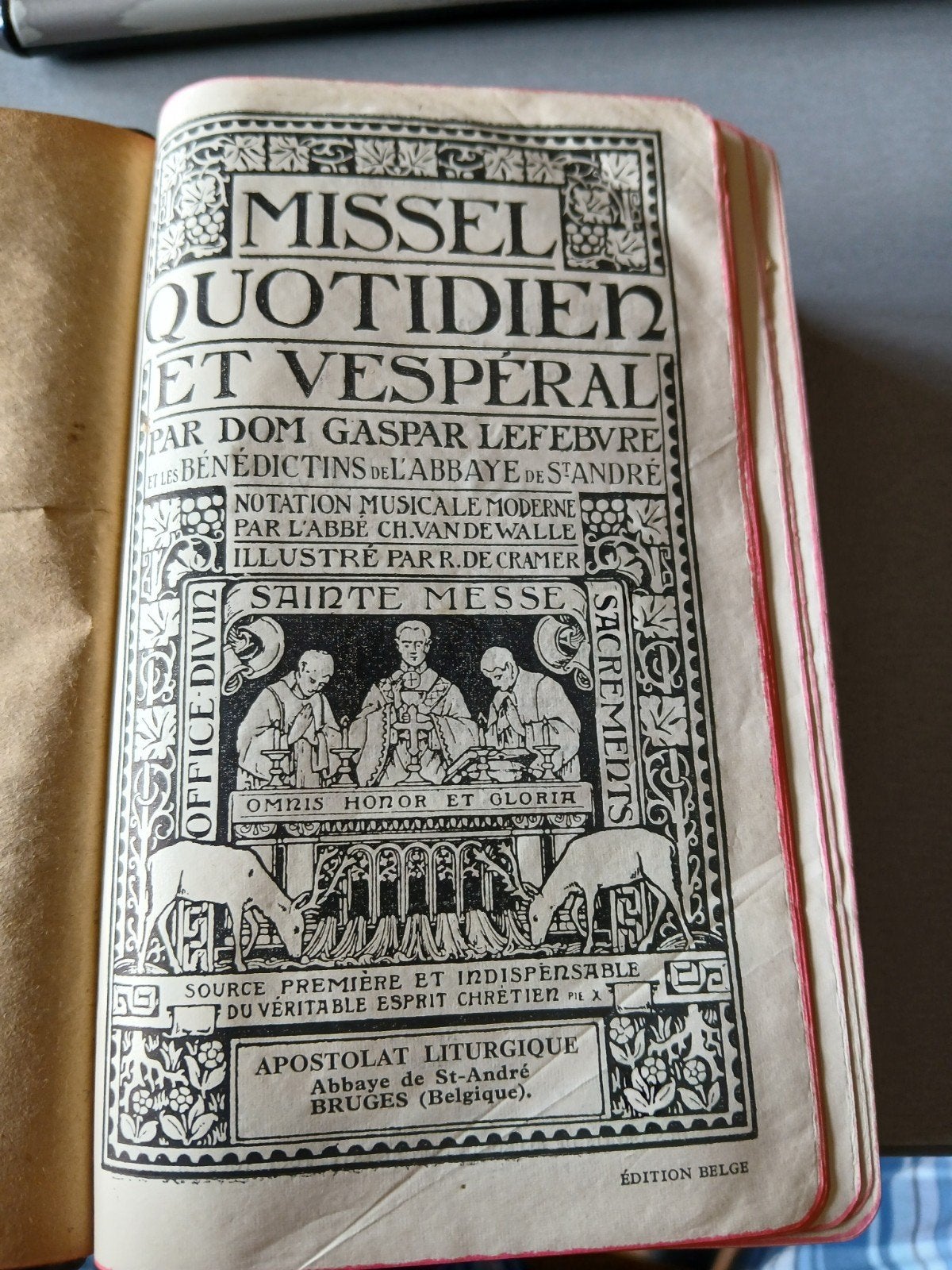 Missel quotidien et vespéral Dom Gaspard Lefebvre 1942, Enlèvement, Comme neuf, Livre, Christianisme | Catholique