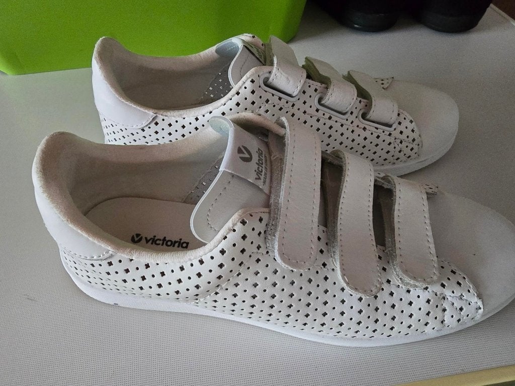 witte sneakers Victoria, Sneakers et Baskets, Comme neuf, Enlèvement, Blanc
