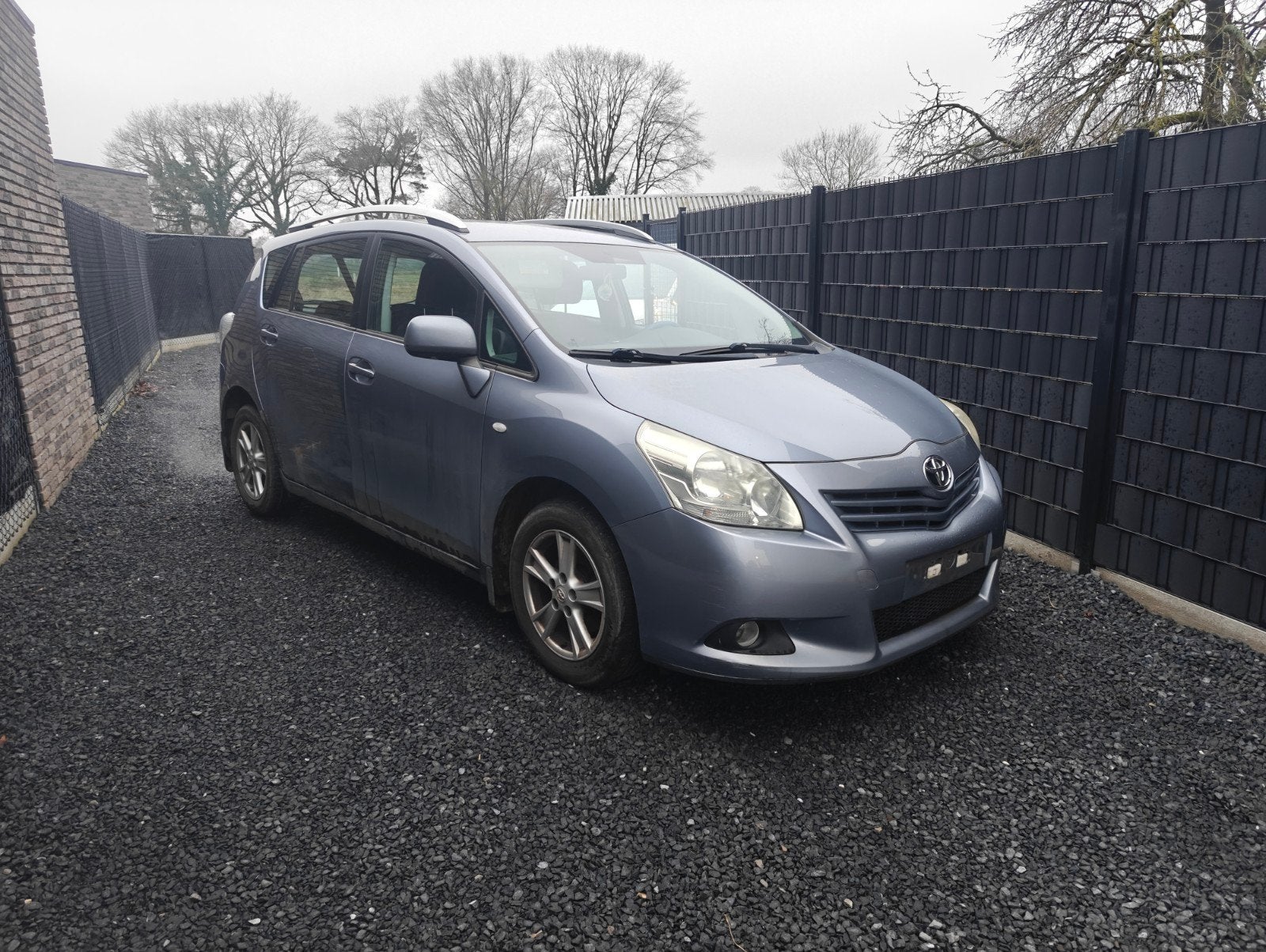 Toyota verso 2.0 diesel 93kw, Autos, Achat, Entreprise, Boîte manuelle, Noir