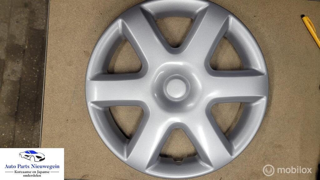 Wieldop origineel 14 Mazda 323  B21M-37-170B, Neuf, Enlèvement ou Envoi