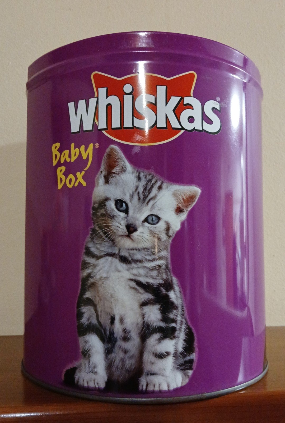 Vintage Whiskas blik, Ophalen