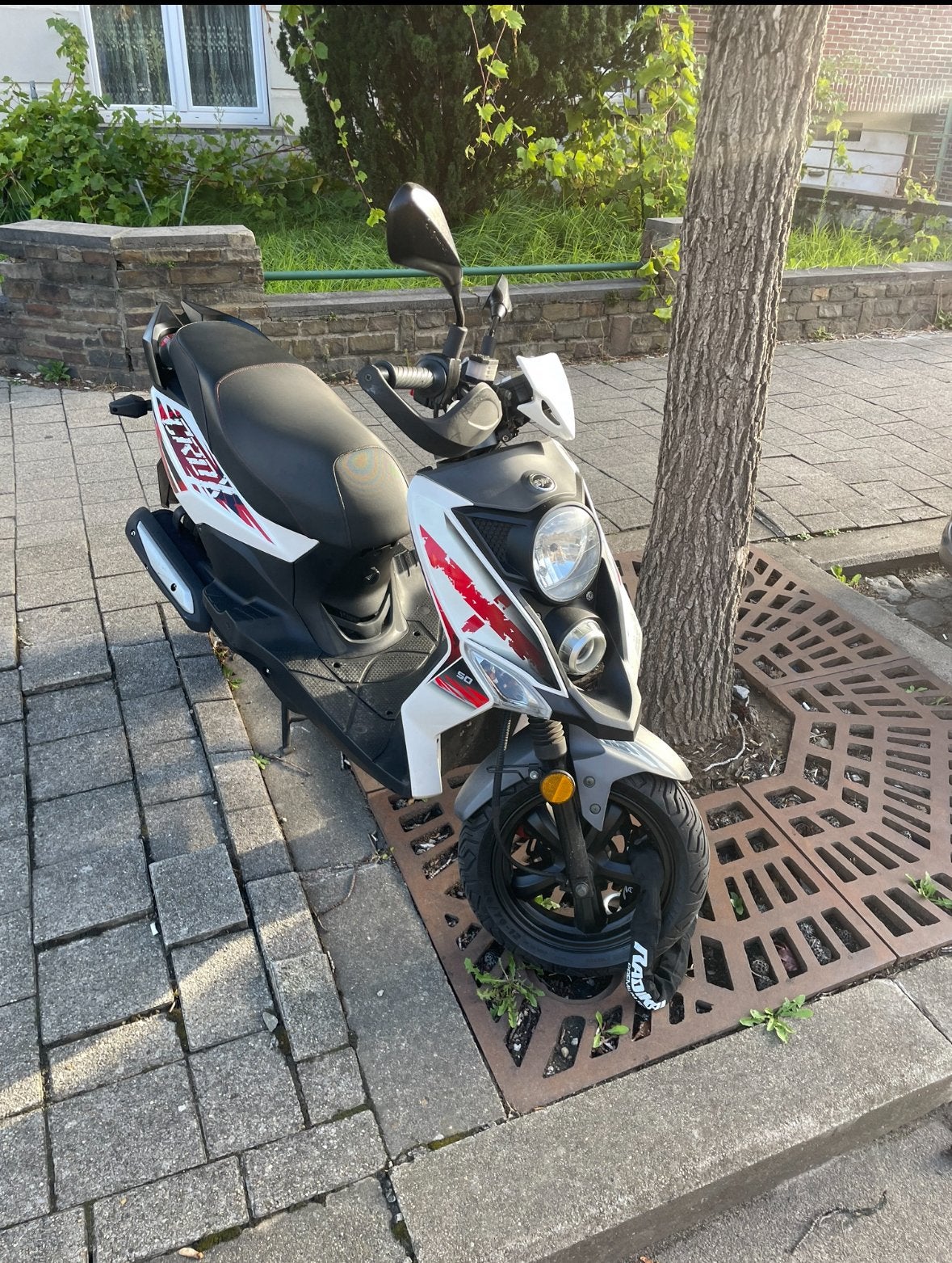 Scooter 50cc Sym Crox 2019, Vélos & Vélomoteurs, Autres modèles, Comme neuf, Classe B (45 km/h), Enlèvement