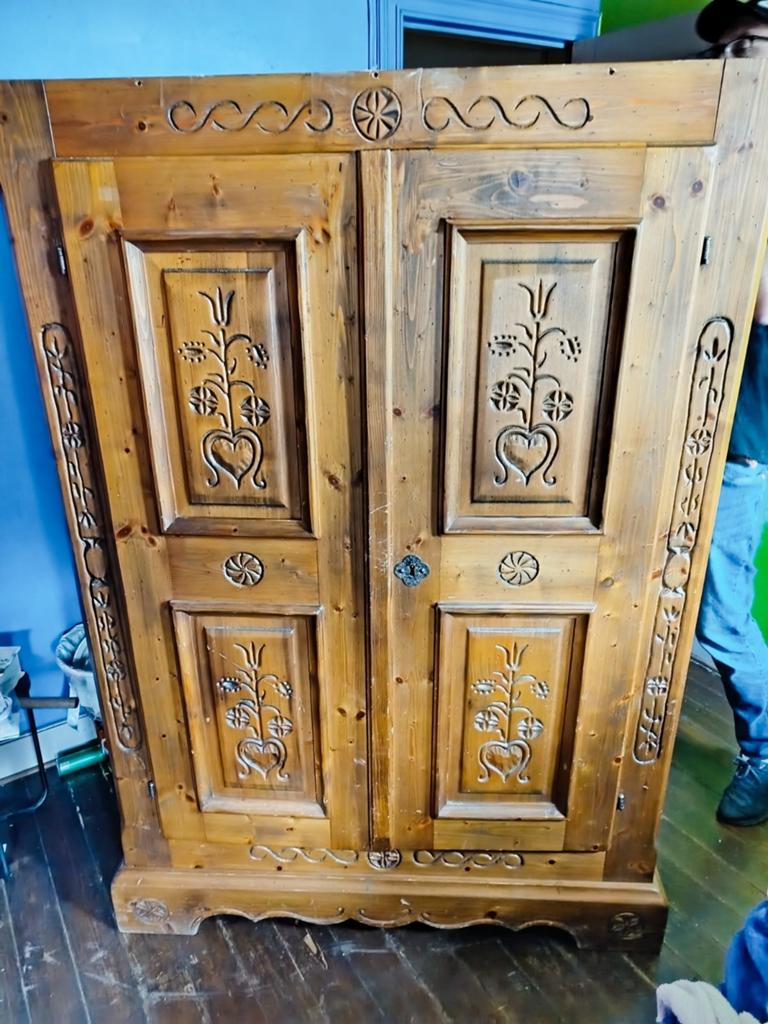 Garde robe en sapin massif, Antiquités & Art, Enlèvement