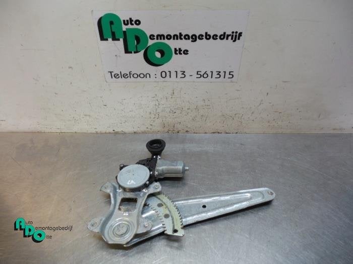 Ruitmechaniek 4Deurs links-achter van een Daihatsu Sirion (S, Gebruikt, Daihatsu, -, -