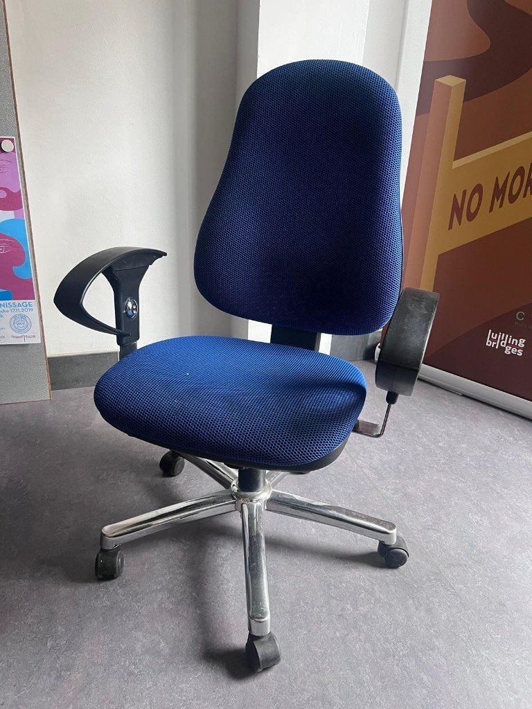Blue ergonomic office chair, Ophalen, Gebruikt, Blauw, Bureaustoel