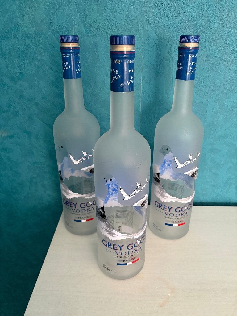 Grey Goose flessen, Ophalen, Gebruikt