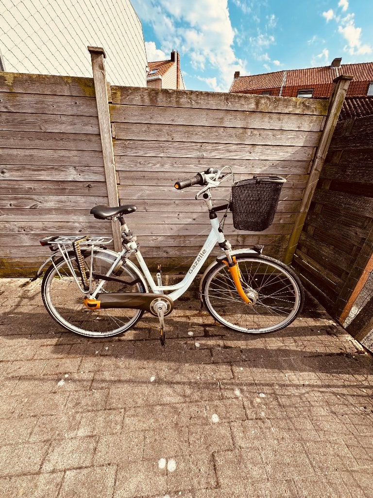 Gazelle damesfiets – Zeer goede staat – Met mand & ringslot, Ophalen, Versnellingen, Zo goed als nieuw, Schijfrem