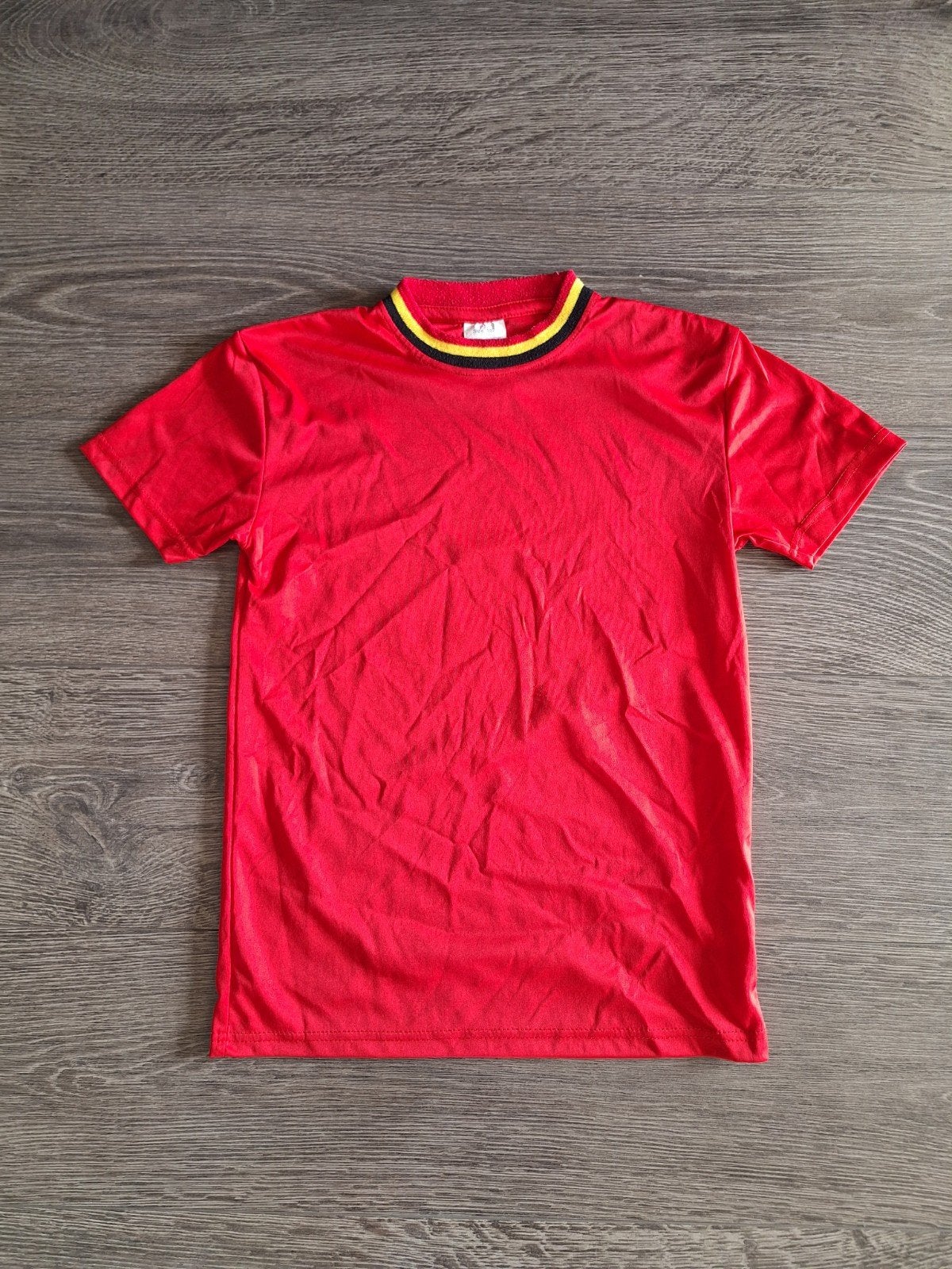 T-shirt size 152, Kinderen en Baby's, Kinderkleding | Maat 152, Ophalen of Verzenden, Zo goed als nieuw, Jongen of Meisje, Shirt of Longsleeve