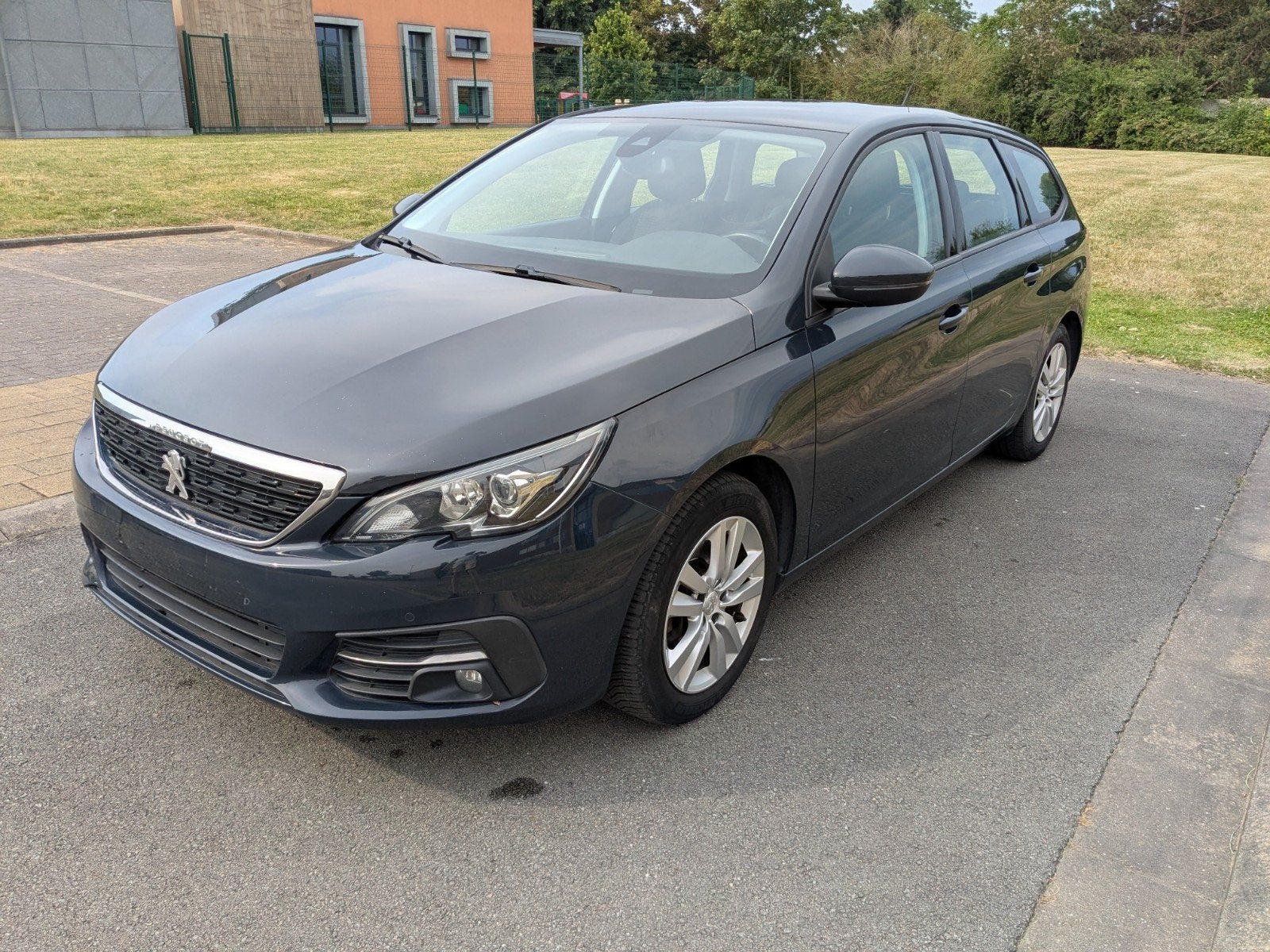 Peugeot 1.5 Blue HDI 130 SW EAT 8 rookvrije, Auto's, Stof, Electronic Stability Program (ESP), Blauw, Particulier