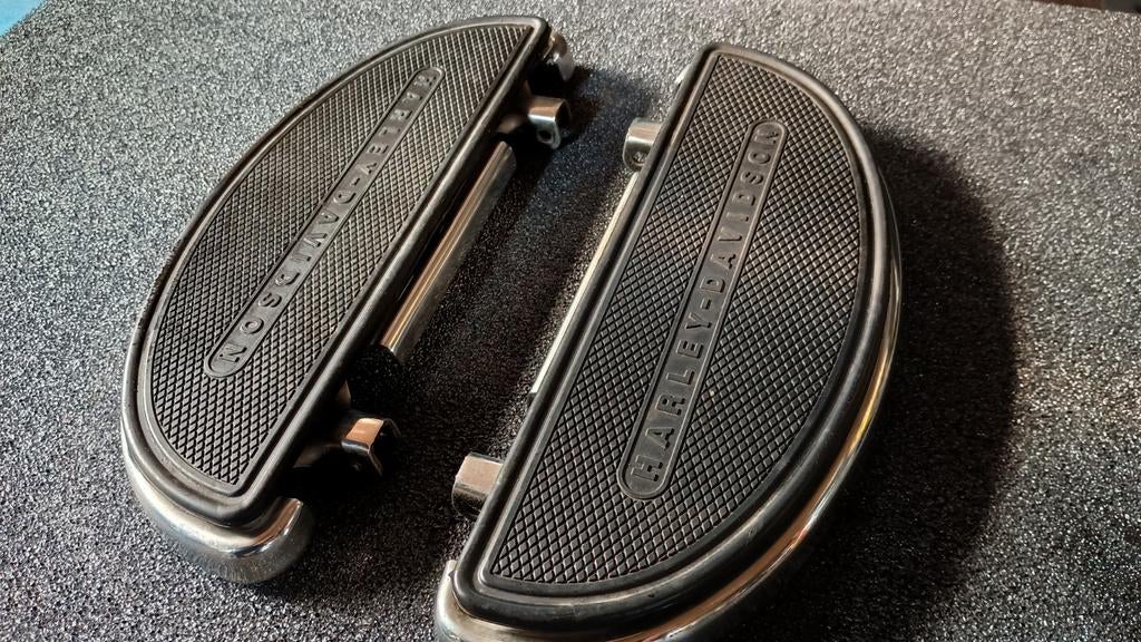 Originele Harley-Davidson Softail voetsteunset, Nieuw