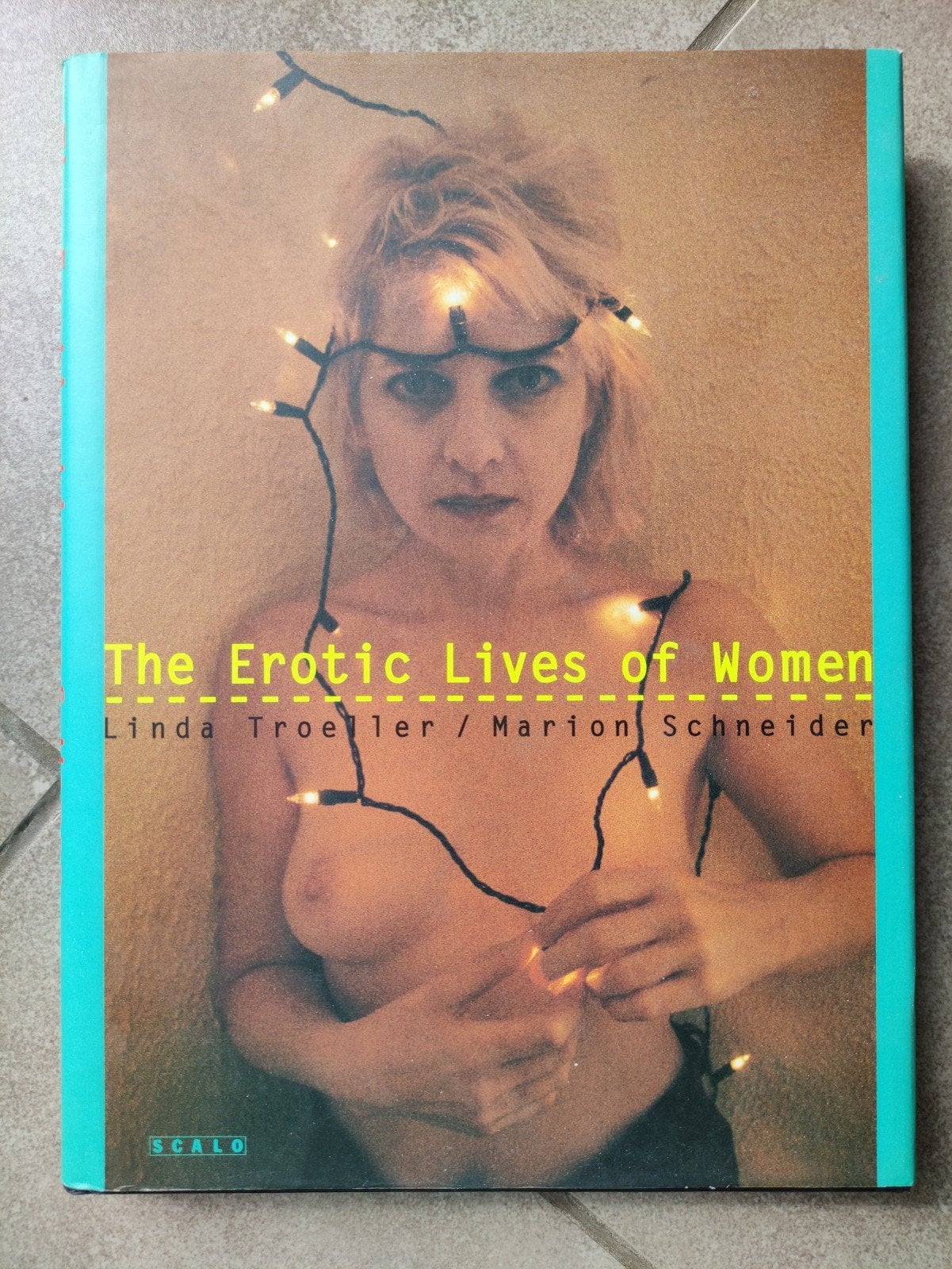 KOOPJE : THE EROTIC LIVES OF WOMEN, Ophalen of Verzenden