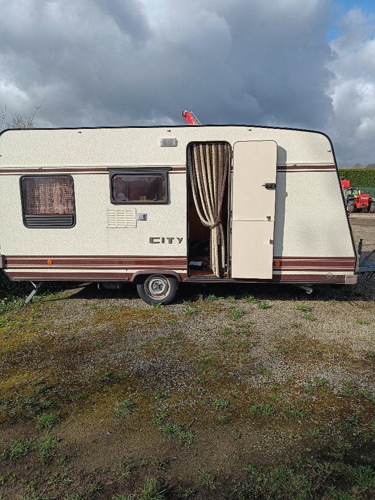 Caravan, Particulier, Bürstner, 500 - 750 kg, Tot en met 4