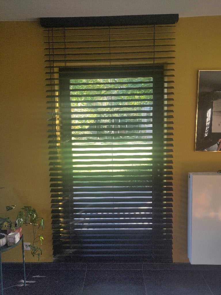 Complete set houten jaloezieën - Inc alle ophangbeugels, Huis en Inrichting, Ophalen, Jaloezie, Gebruikt, Overige merken