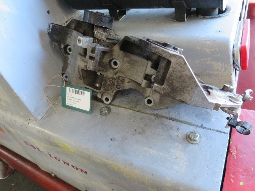 MONTAGE MOTEUR Audi A3 (8P1) (01-2003/08-2012) (03L903043K), Auto-Union-Straße  1,
85057  Ingolstadt, DE, Info@audi.de, Audi, Utilisé