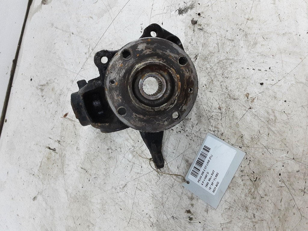 MOYEU DE ROUE AVANT DROIT Peugeot 208 I (CA / CC / CK / CL), Mevr. I. Hauben, Utilisé, Rue de l'Espoir 34 34
4030  GRIVEGNÉE, BE