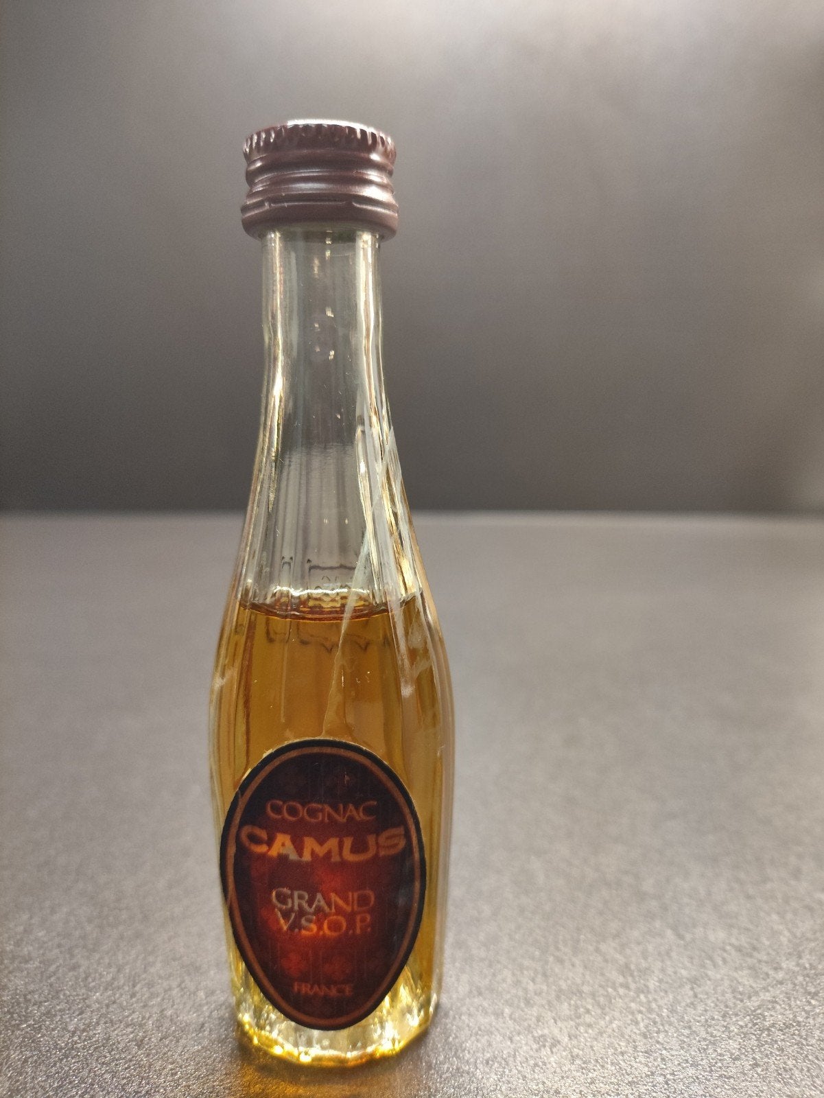 Mini-flesje Cognac Camus ongeopend, Verzamelen, Ophalen of Verzenden, Zo goed als nieuw