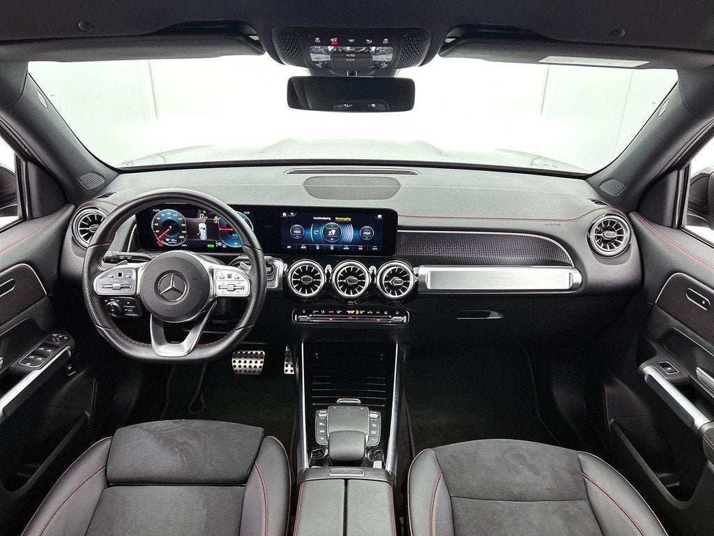 Mercedes-Benz EQB-Klasse 300 4MATIC AMG Line | Night Pack |, Automaat, Gebruikt, 5 zetels, SUV of Terreinwagen