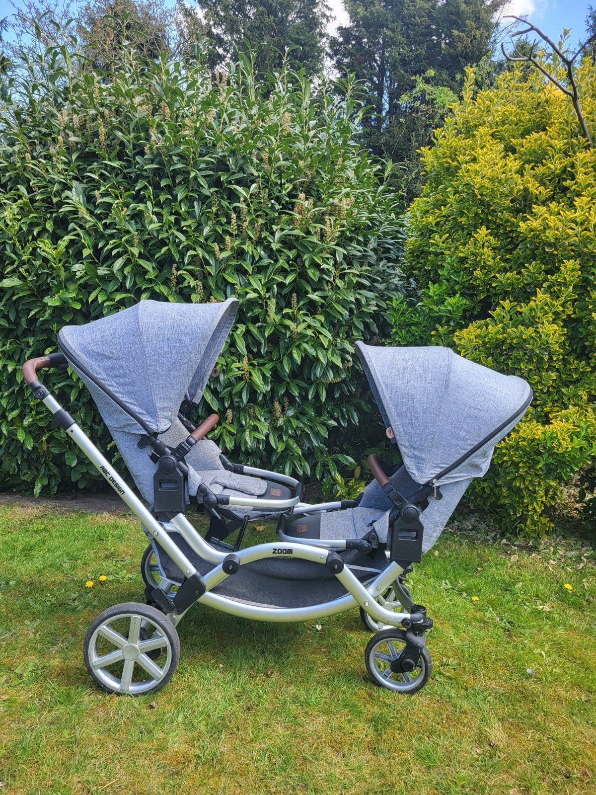 Tweeling buggy, Ophalen