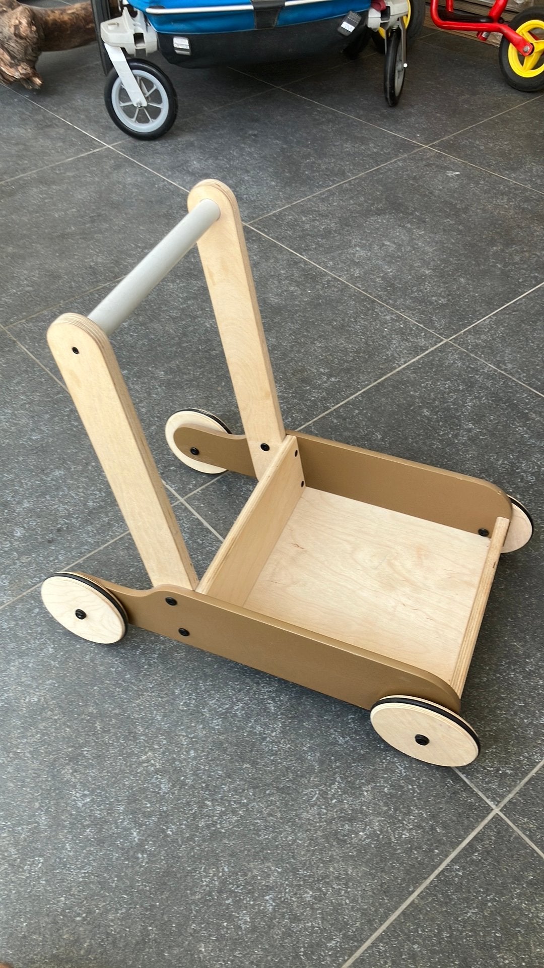 Houten loopkar, Kinderen en Baby's, Speelgoed | Houten speelgoed, Ophalen, Gebruikt