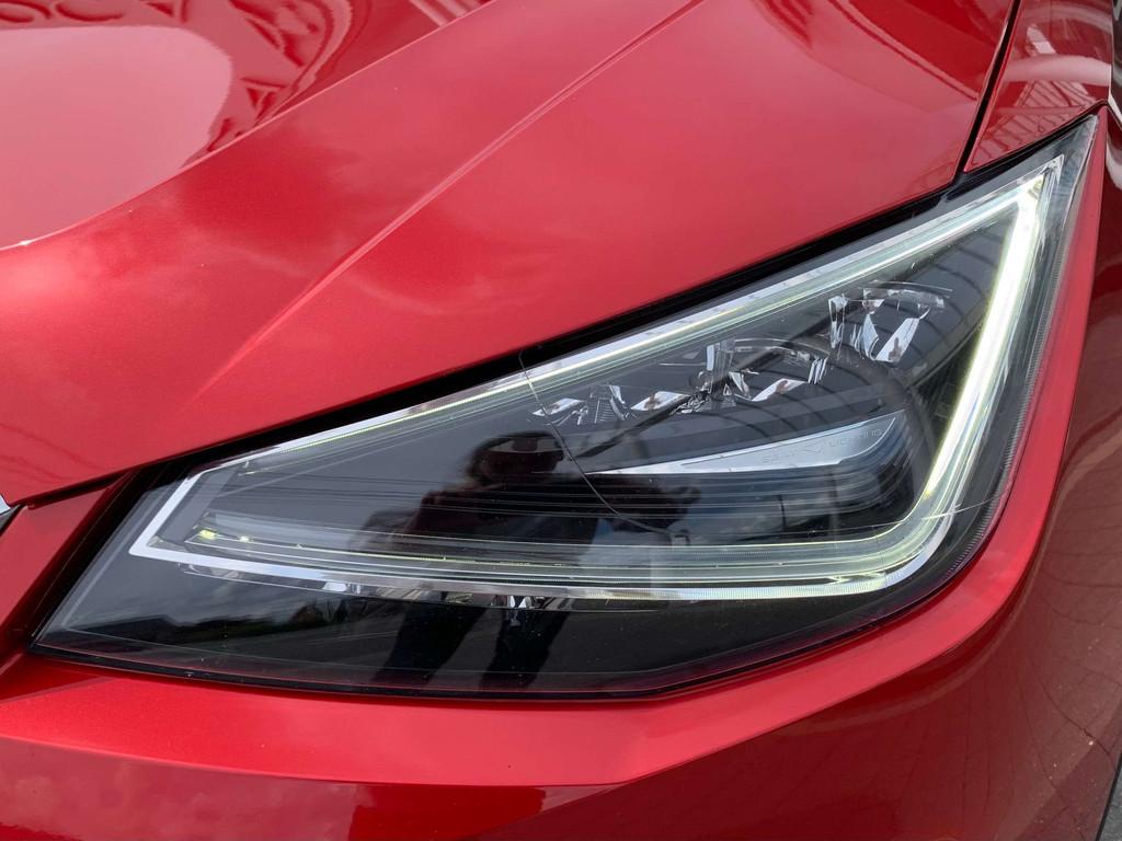 SEAT Arona TGI FR / Essence + CNG / Pack FR / Xenon / GPS /, Autos, Rouge, 90 ch, Entreprise, Boîte manuelle
