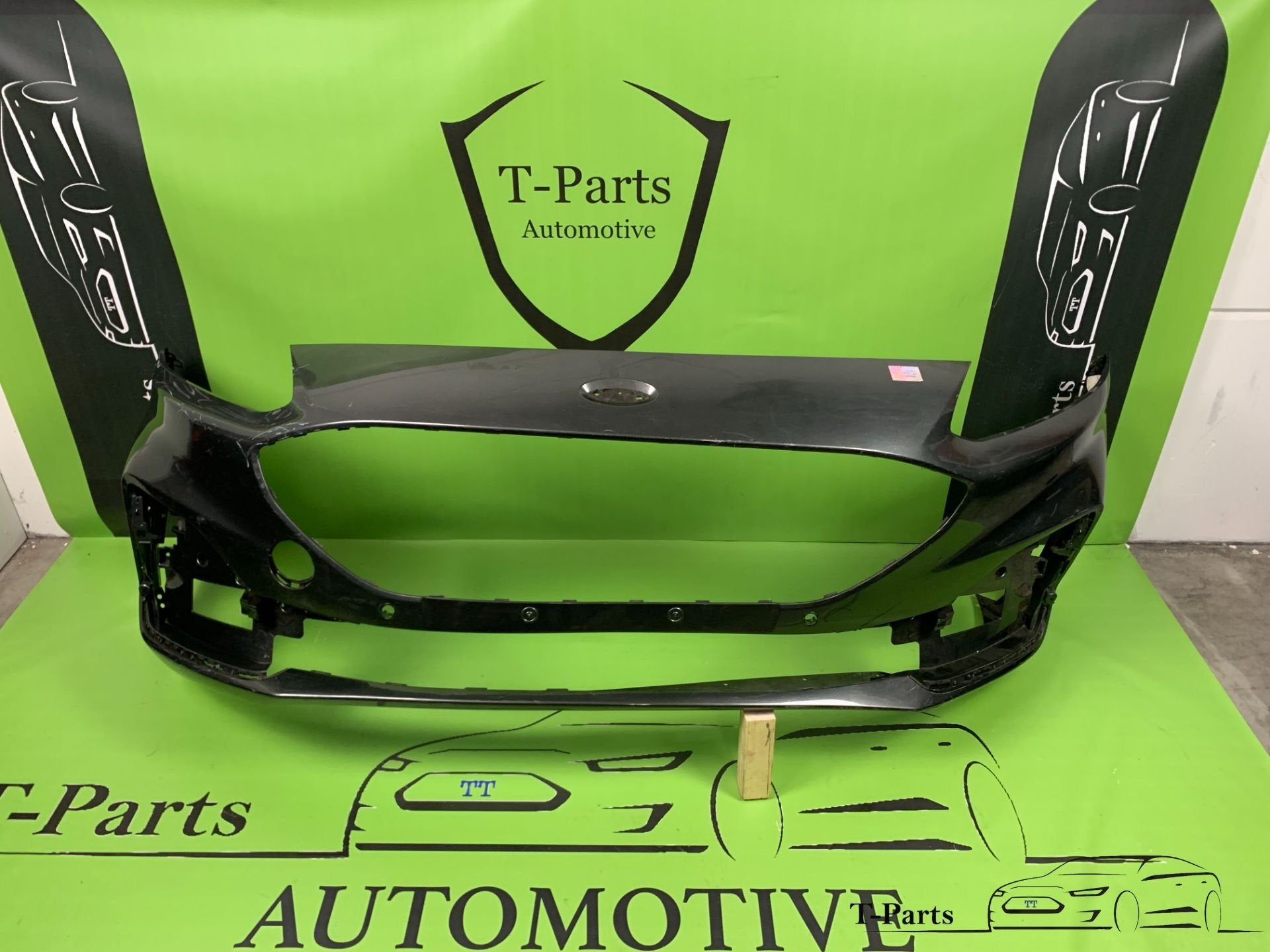Ford Kuga ST-line voorbumper origineel bumper, Pare-chocs, Info@ford.com, Avant, Ford Motor Company