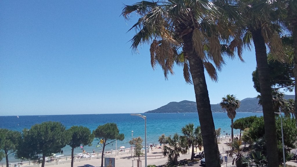 Côte d'Azur cannes appartement face à la plage, Vakantie, Internet, Provence en Côte d'Azur, Appartement, Eigenaar