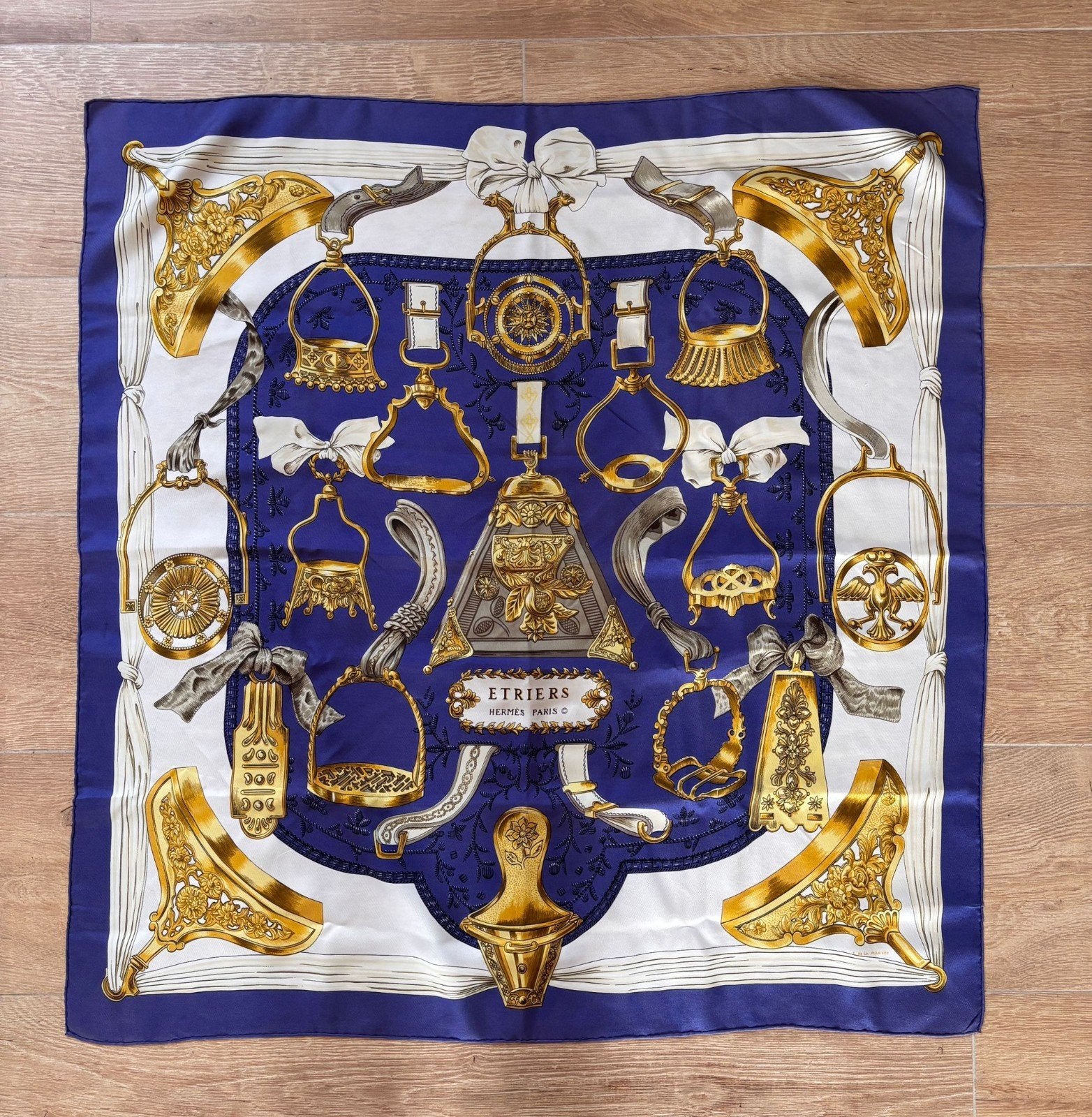 Sjaal, Hermes, Ophalen of Verzenden, Zo goed als nieuw, Sjaal