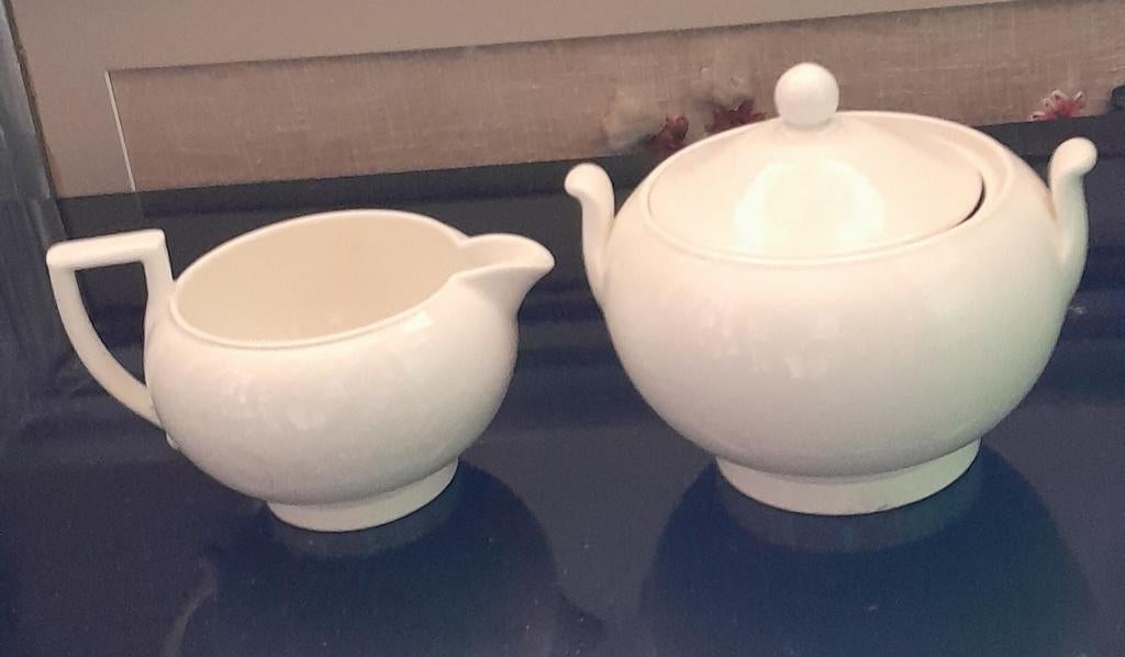 Porseleinen roomstel Wedgwood., Enlèvement ou Envoi
